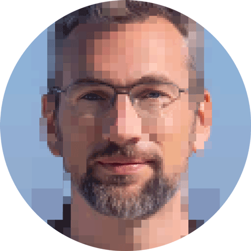 Pixeliges Porträt von Martin Kulawik